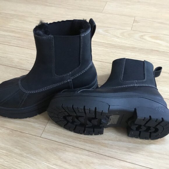 Boots - Picture 3 of 3